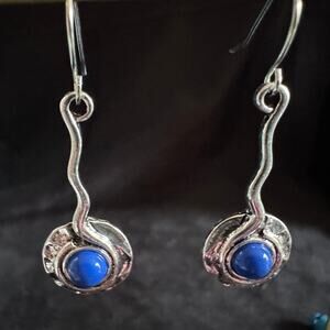 New 1.5" Blue Stone Dangle Earrings Silver Tone Swirl Modern Drop Jewelry E150